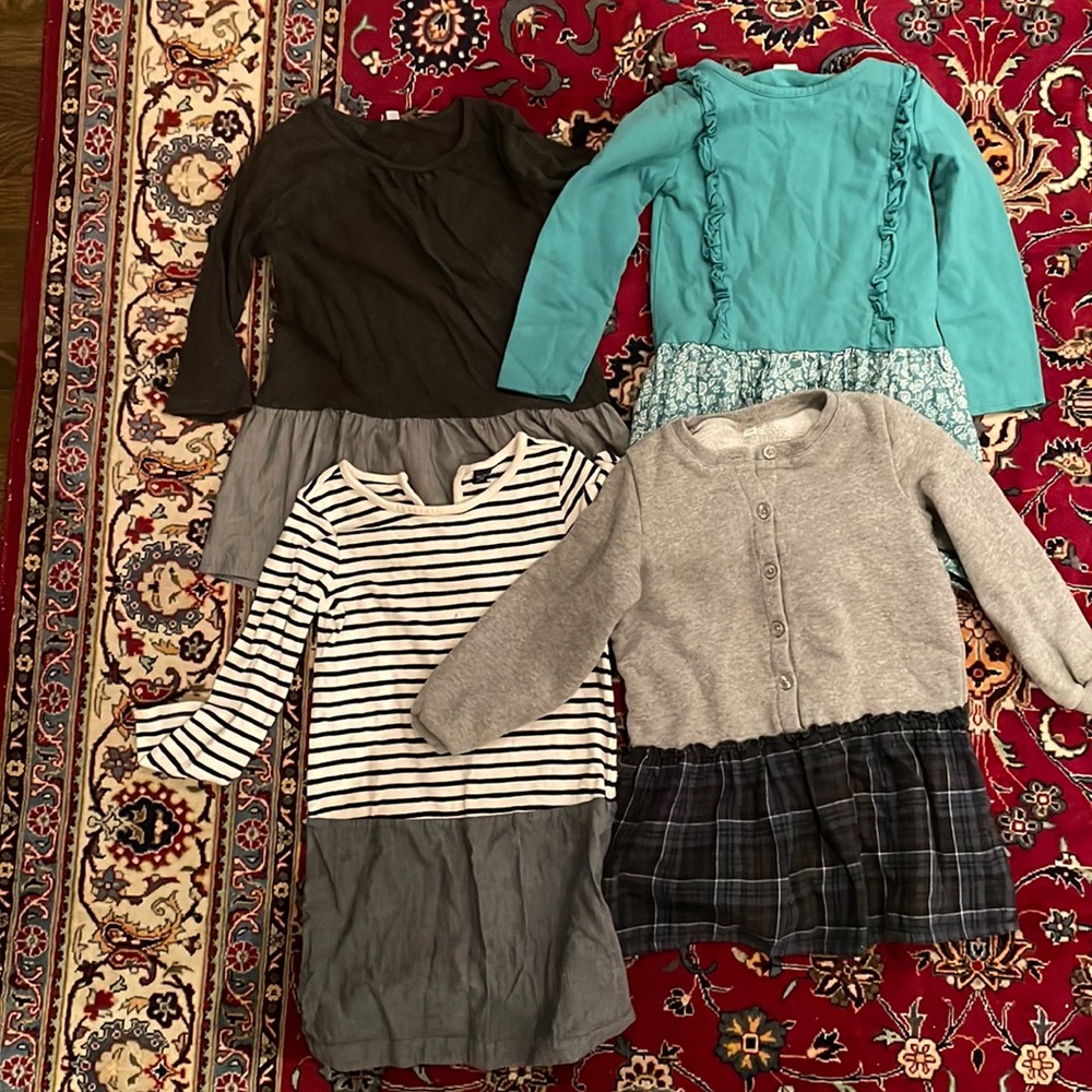4 girls dresses, including 2 Gap